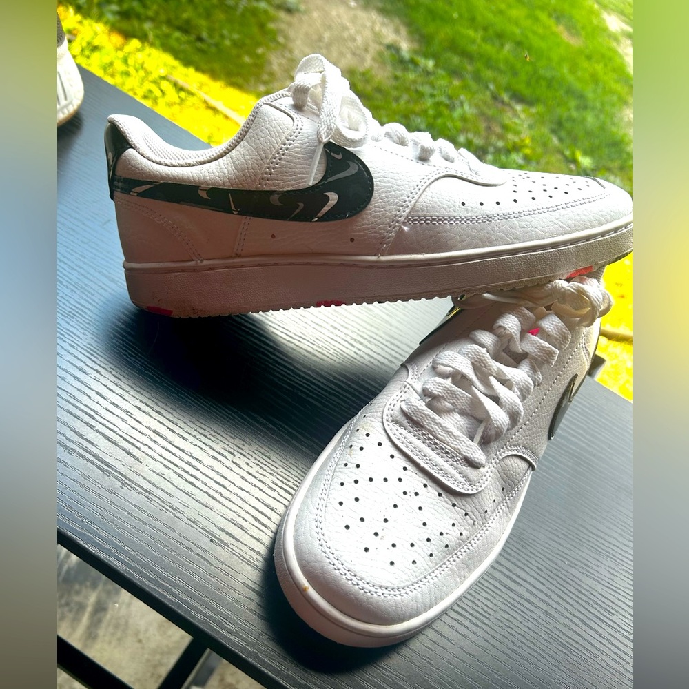 Nike shoes